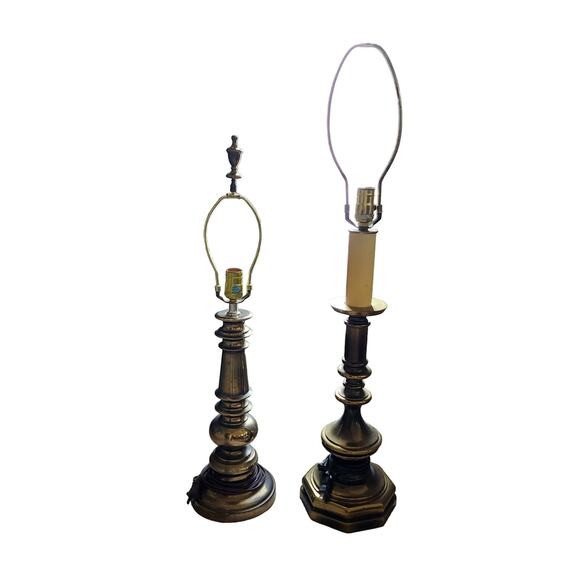 Shorter Vintage Heavy Duty Solid Brass Lámp Pedestal - Picture 2 of 2